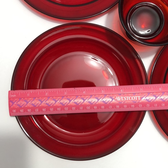 Arcorco France Ruby Red Set Of Four Salad Plates With One Coffee Cup - Picture 12 of 13